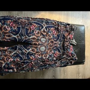 Angie Wide Leg Pant w/ Pockets